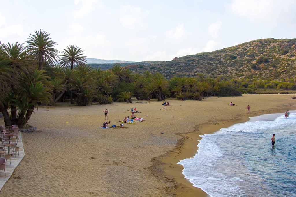 Крит, песчаный пляж для семейного отдыха Пальмовый рай