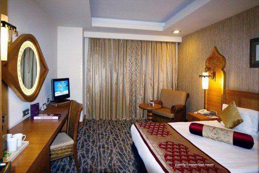 Royal Dragon Hotel 5*