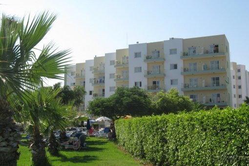 Maistrali Hotel Apts Class A 4*