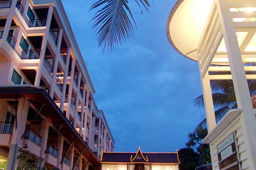 Thanthip Beach Resort 3*