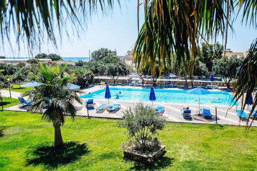 Dessole Blue Star Resort 4*