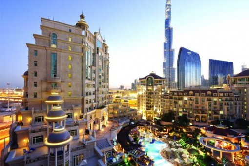 Al Murooj Rotana Hotel & Suites 5*