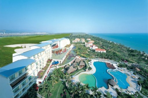 Days Hotel and Suites Sanya Resort 5*