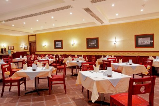 AA Amwaj Hotel & Resort 5*