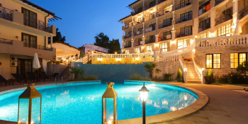 The Cliff Resort and Residences 4*